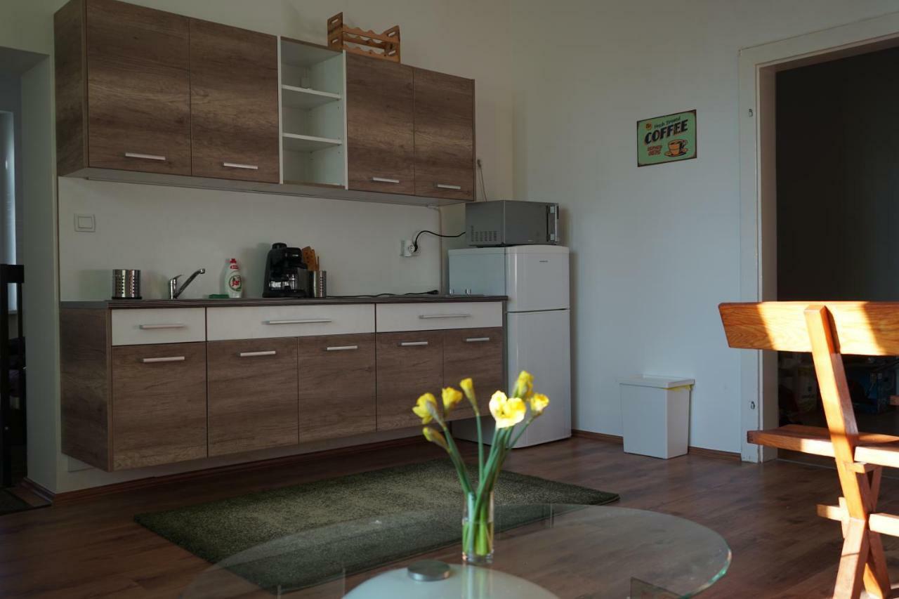 Arnie Apartman Арнолдщайн Екстериор снимка
