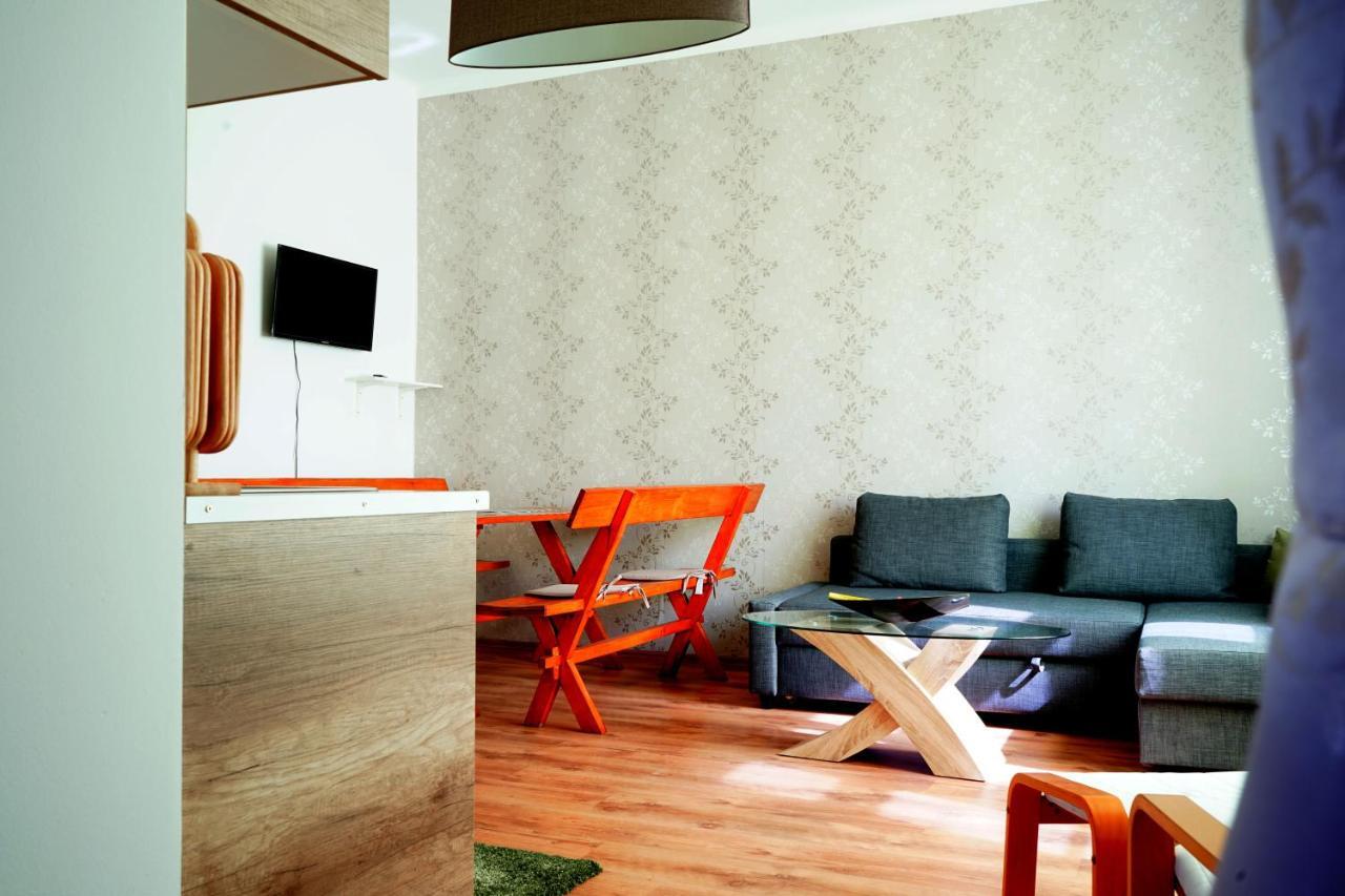 Arnie Apartman Арнолдщайн Екстериор снимка